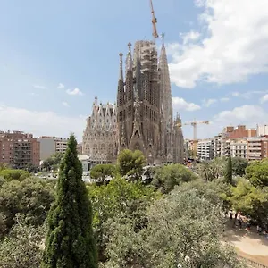 https://lodging-apartments-gaudi-views.catalonia-hotels.com